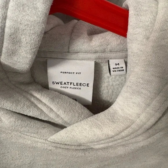 Aritzia Gray Women's Sweater - Picture 2 of 3